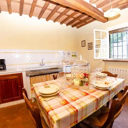 Marginone Sleeps 6 Pool Wifi 别墅